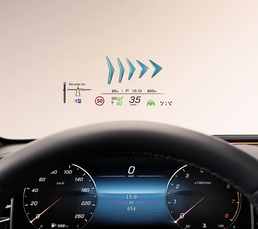 Le système MBUX (Expérience utilisateur Mercedes-Benz) de 3e génération est plus intelligent, réagit plus rapidement et peut comprendre plus de langues. En outre, il peut apprendre et être mis à jour au fil du temps, par liaison radio.