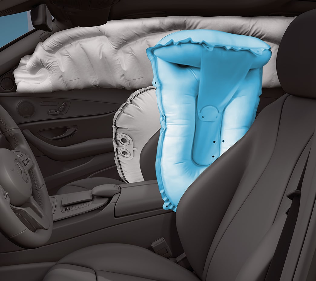 Les systèmes de retenue avancés du GLC comprennent un coussin gonflable innovant entre le conducteur et le passager avant.