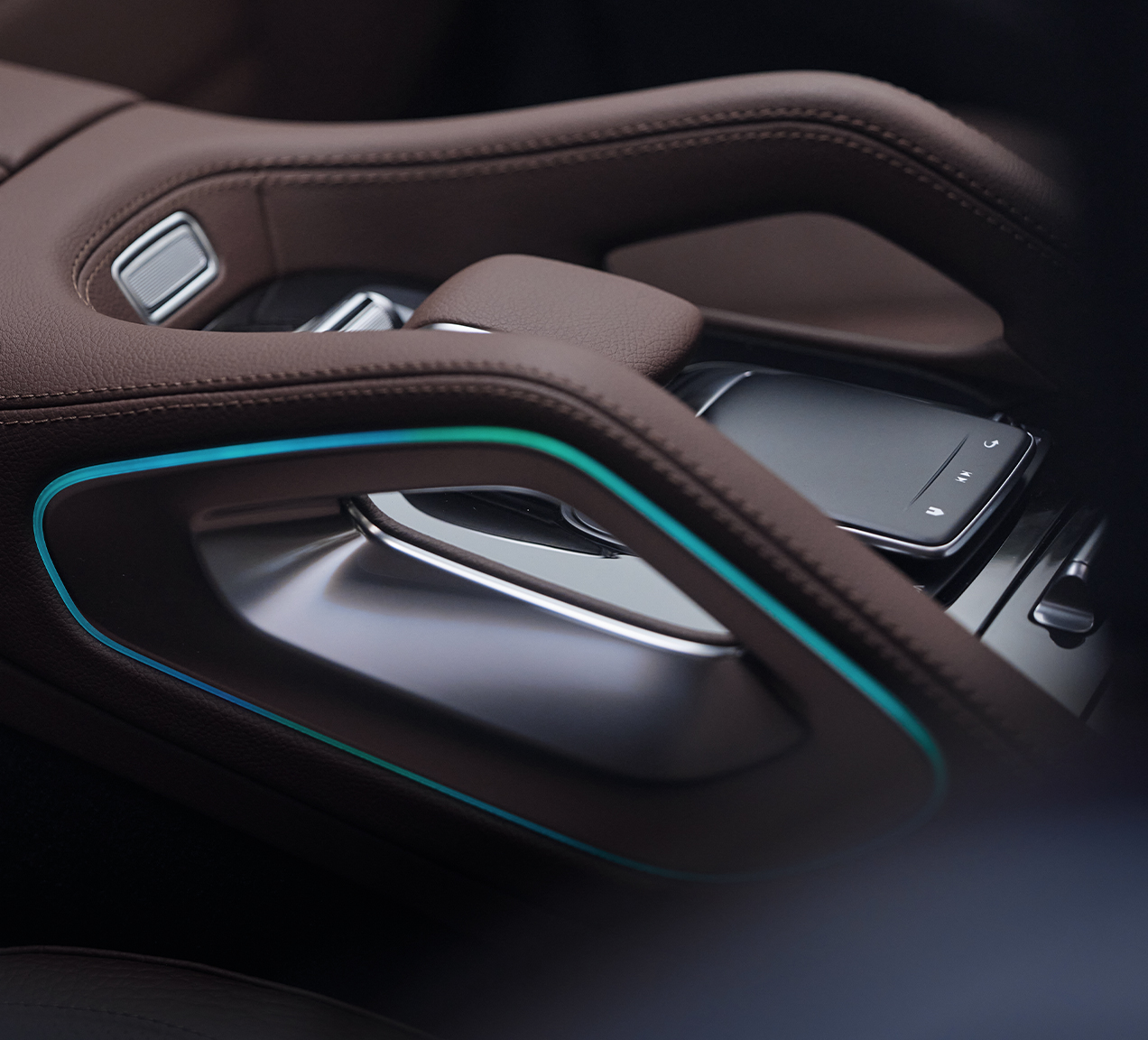 64-colour ambient lighting