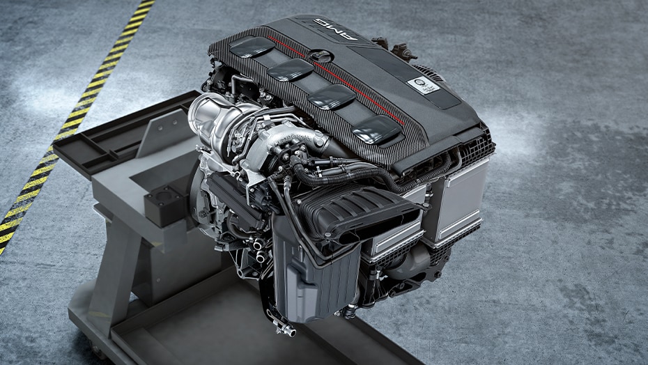 AMG-enhanced 3.0L inline-6 turbo engine with mild hybrid drive