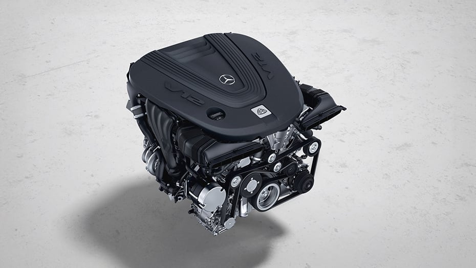 V12 biturbo assemblé main de 6,0 L
