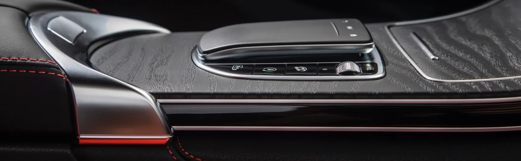 Modern Luxury | Mercedes-Benz Canada